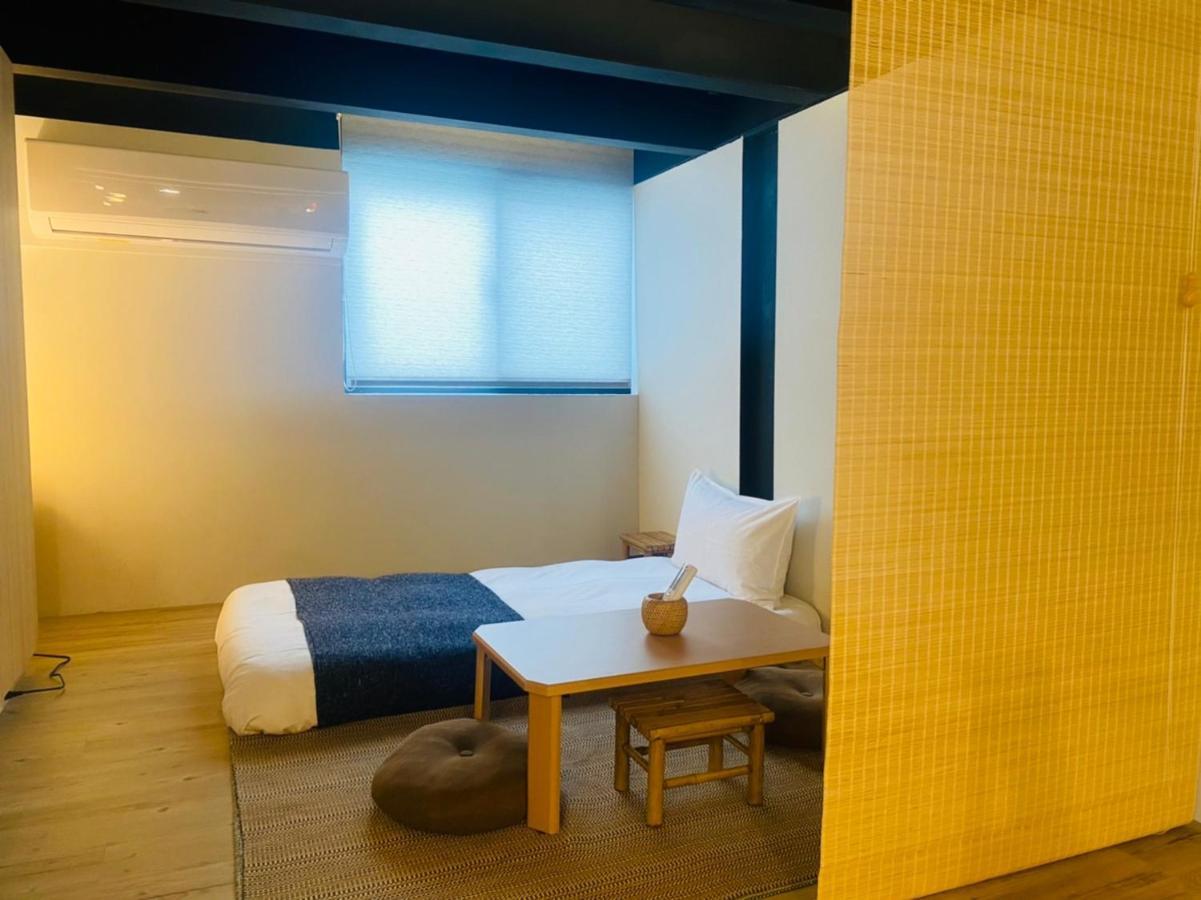 捉鳳凰 台南百年老宅包棟導覽民宿系列catchphoenix Centennial Guesthouse المظهر الخارجي الصورة