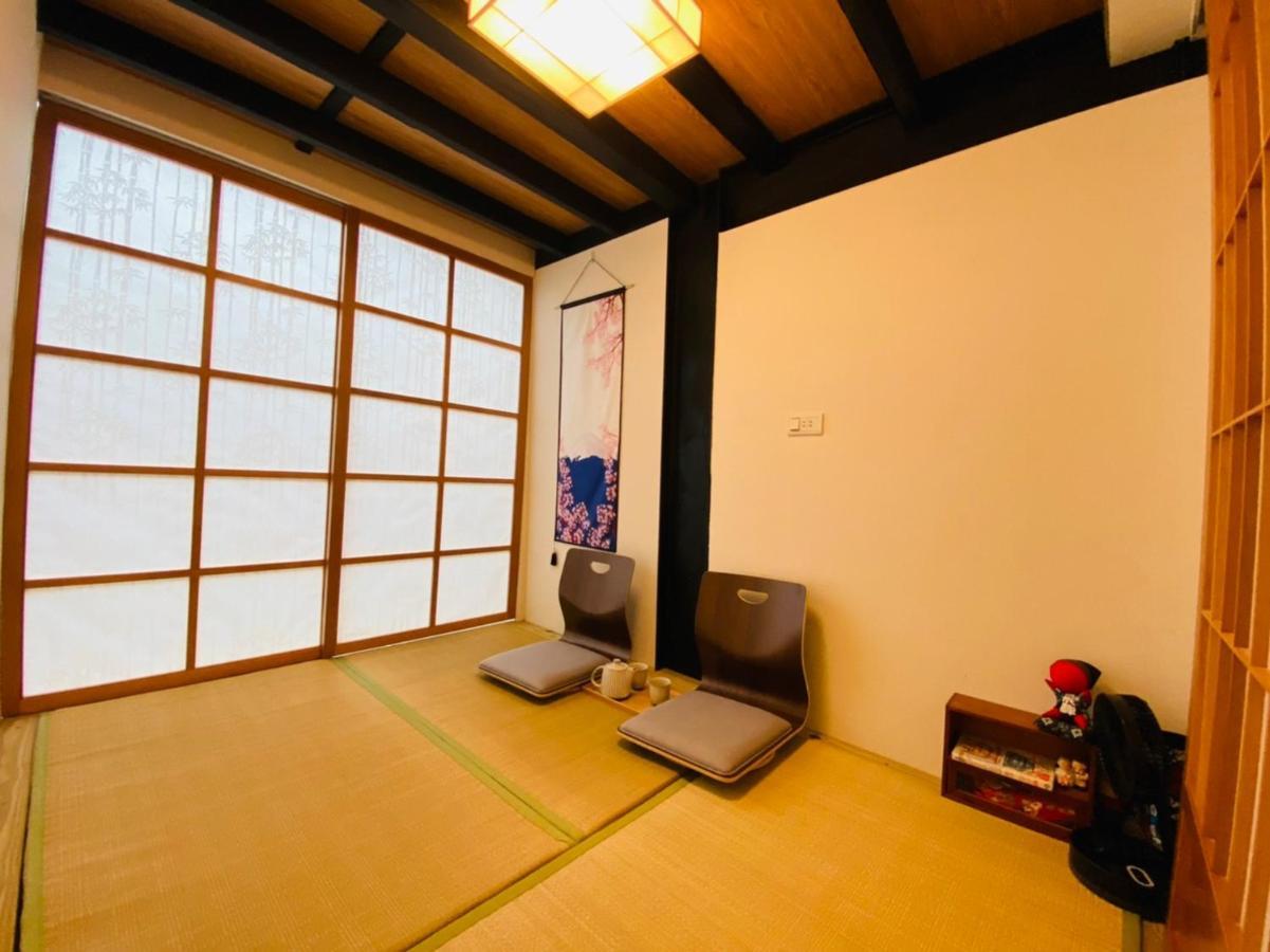 捉鳳凰 台南百年老宅包棟導覽民宿系列catchphoenix Centennial Guesthouse المظهر الخارجي الصورة